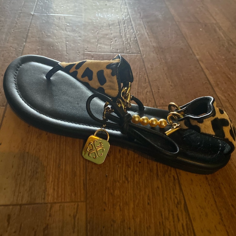 Luxtrada sandals size 6,5